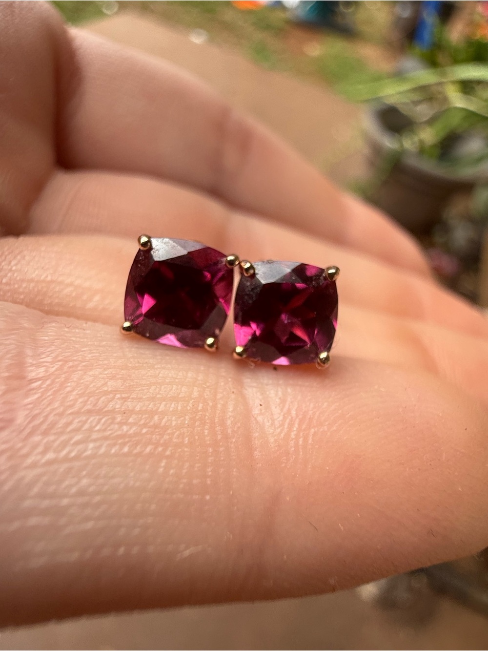 2.00carats solid 10k rose gold genuine grape garnet earrings-new - Picture 3 of 14